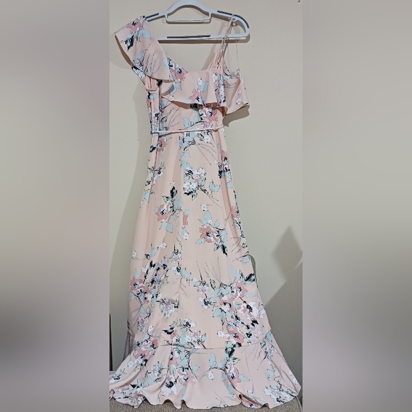 SOLD Flutter Shoulder Hi-Lo Maxi Dress - Picture 3 of 12